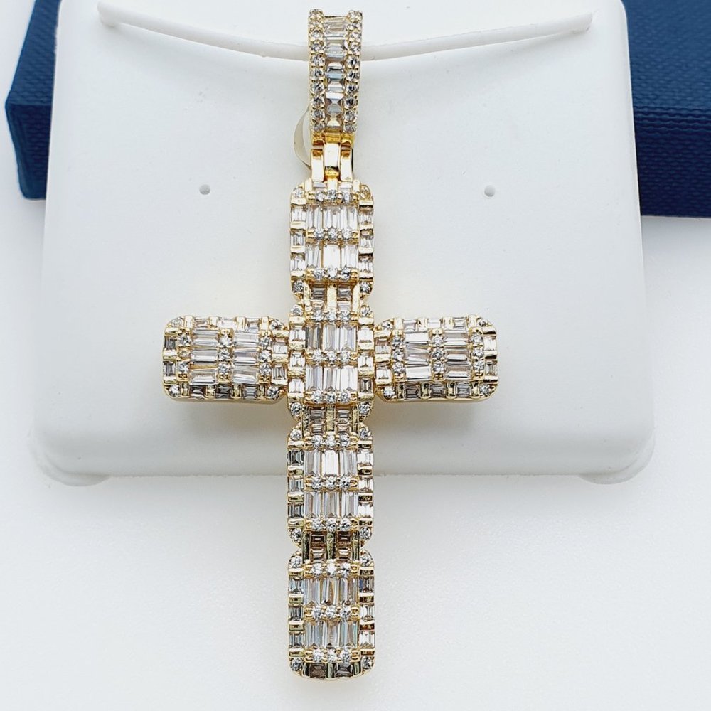 14k Gold Plated Cubic Zircon Pendant, Evbrs594